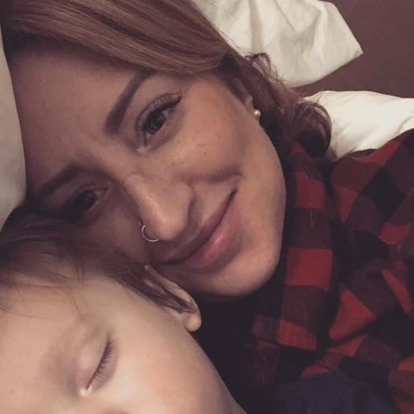 Meet your Posher, Leigh - Picture 1 of 1